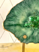 Cargar imagen en el visor de la galería, AGATREE green Forest  con base cemento y latón